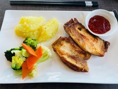 -唐拉雅秀酒店-西锦汇空中BBQ·思创餐厅