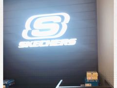 -SKECHERS 斯凯奇(上海国际时尚中心店)