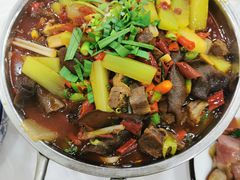 -乡土特色.冷锅鱼.牦牛肉汤锅