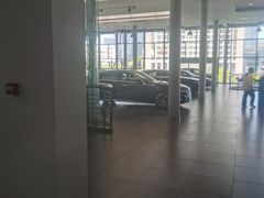 -杭州中升之星奔驰4S店(滨江店)