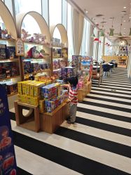 -奈尔宝·儿童乐园·亲子餐厅(前滩店)