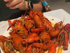 -领鲜活海鲜榴莲自助火锅(东门店)