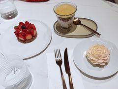 -潮一不贰·法式甜品·生日蛋糕·西式简餐(外滩店)