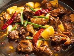 灶台鸡-村外人家柴火炖，大锅炖，铁锅炖
