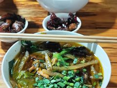 -越洋肖氏老米线(杨家坪店)