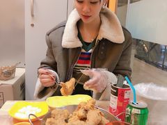 -BHC炸鸡(明洞总店)