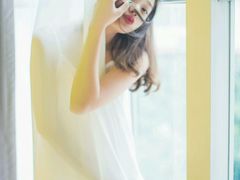 -卡罗酒店(东门晒布地铁站店)