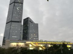 -英雄广场
