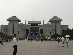 -秦始皇兵马俑博物馆-停车场