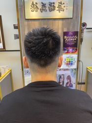 -MONE美发沙龙