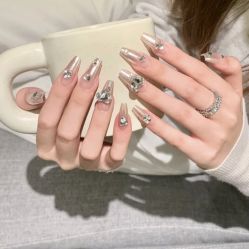 -斯馨·健康美甲美睫