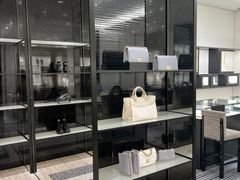 -CHANEL(戴高乐机场T 2E店)