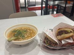 -保府味道金饼驴肉(橄榄郡店)