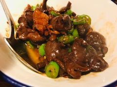 青椒炒牛肝菌-炊烟小炒黄牛肉(中心印象城店)