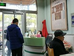 -绿杨馄饨临顿路店