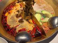 -小龙翻大江文化火锅(宽窄店)