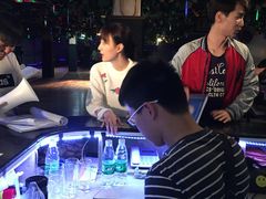 -奔马滚轴溜冰场