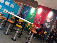 用餐区-麦当劳(宜安广场店)