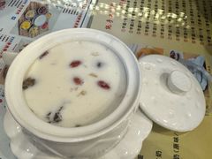 -广信牛奶甜品世家(台东店)