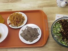 -格格家兰州纯汤牛肉面