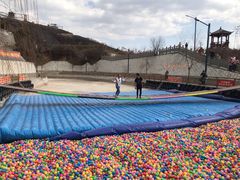 -铜川市金锁关石林