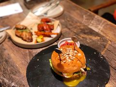 -HIGH FIVE哈福手工汉堡(桂林路店)