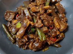 -牛头鱼庄·地道广西菜(西明店)