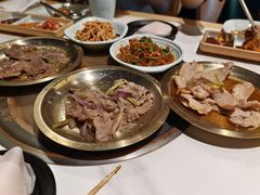 -猪啊牛呀羊啊铜盘烤肉(正大广场店)
