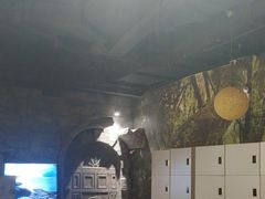-暴风岛沉浸式体验馆(百联世纪店)
