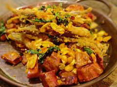 -SISTERS BAR RESTAURANT川意酒馆(嘉善老市H楼店)