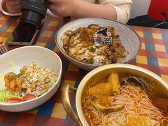 -万能料理屋(钟鼓岭路店)
