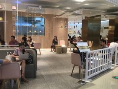 大堂-奈雪的茶(湖滨银泰in77C区PRO店)