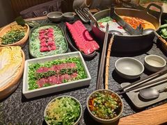 -三出山火锅(南京万象天地店)