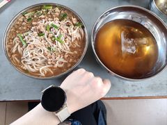 -正宗杨记普洱酸醋米线(总店)