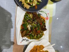 -芳芳餐厅(白沙路店)