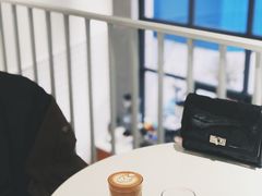 澳白-隹木咖啡馆(宝龙广场店)