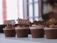 -咖咖熊蛋糕定制·英国蓝风车动物性淡奶油