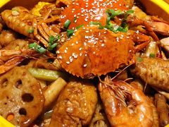 -多嘴超级肉蟹煲(杉杉国潮主题店)