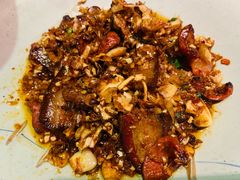 白辣椒炒腊味-佬麻雀·新湘菜(珠海金发购物中心店)
