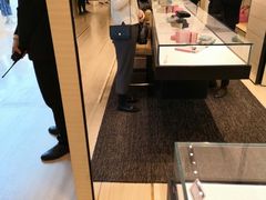 -Chanel(德基广场店)
