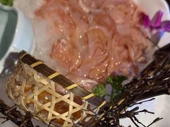-老牌坊云南鱼豆花火锅(哈西万达店)