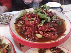 -海盗船. 龙虾烧烤. 酒馆