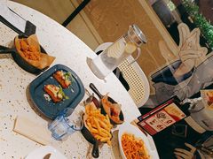 -必胜客(WOW中心城店)