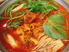 -喇喇排骨火锅·传统韩式脊骨汤(望京西园总店)
