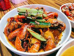 -龙巢盱眙龙虾·牛蛙·烧烤宵夜(八卦岭店)