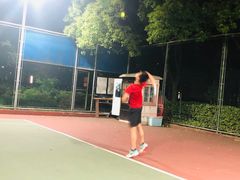 -快网网球俱乐部(徐汇爱建园店)