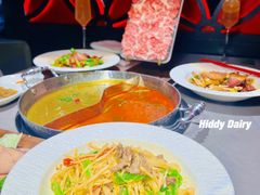 -伴山牛贵州黄牛肉火锅·苗疆非遗艺术餐厅(上海首店)