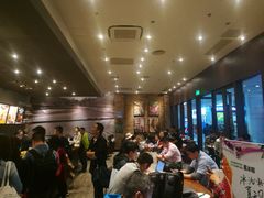 等位区-星巴克(重庆火车北站北广场II店)