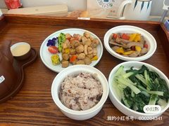 -雪梅月子中心(华侨城店)