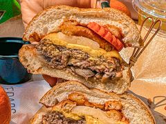 -LESCEDARS Brasserie Bistro香柏树